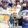 Ken Schrader won the Southern Illinois 100 presented by Federated Car Care Monday at the DuQuoin State Fairgrounds in DuQuoin IL, surviving a green-white-checkered finish to win for the second […]