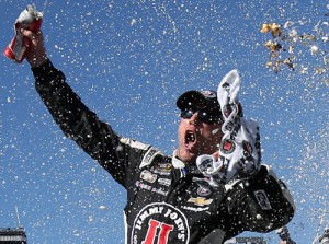 Kevin Harvick scored his fourth straight NASCAR Sprint Cup Series race at Phoenix International Raceway Sunday afternoon.  Photo by Chris Graythen/Getty Images