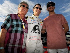 Jeff Gordon (center) poses with legendary driver Mario Andretti (left) and Formula One World Champion Lewis season finale at Homestead-Miami Speedway.  Photo by Jared C. Tilton/Getty Images