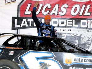 Jonathan Davenport beat out Scott Bloomquist for the win in Friday night's Lucas Oil Late Model Dirt Series feature at East Bay Winternationals.  Photo by Mike Horne