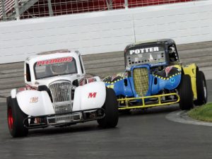 Legends drivers fight for position during Saturday's INEX Legends and Bandolero races at Atlanta Motor Speedway.  Photo: Atlanta Motor Speedway