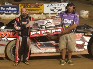 Jason Hiett took the victory in Saturday night's Ultimate Super Late Model Series feature at East Alabama Motor Speedway.  Photo: USLMS Media