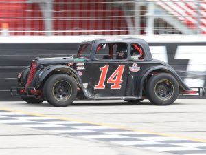 Mark Swan drove to the Legends Masters victory in Saturday's off-season INEX Legends and Bandoleros event at Atlanta Motor Speedway.  Photo by Tom Francisco/Speedpics.net